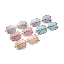 2020 No MOQ Hot Selling Classic Metal Fashion Sunglasses